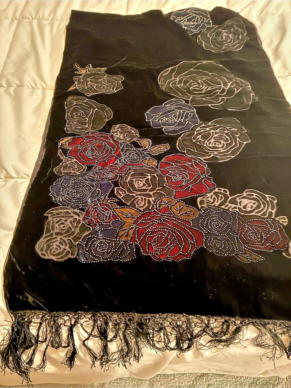 Vintage Floral Rose Scarf/Shawl in Black & Red Like New